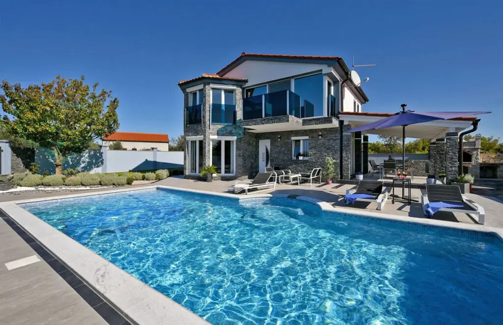 Family Friendly House With A Swimming Pool Fažana - 19597