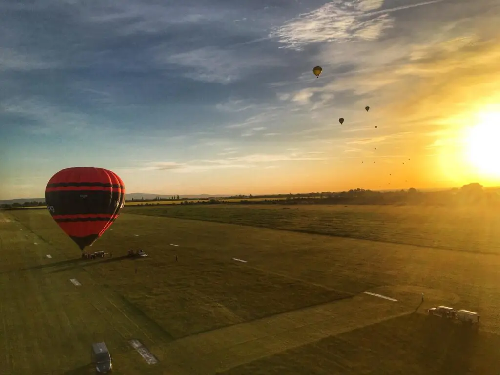 Titkos és népszerű helyszínek a hazai hőlégballonozáshoz - Balaton