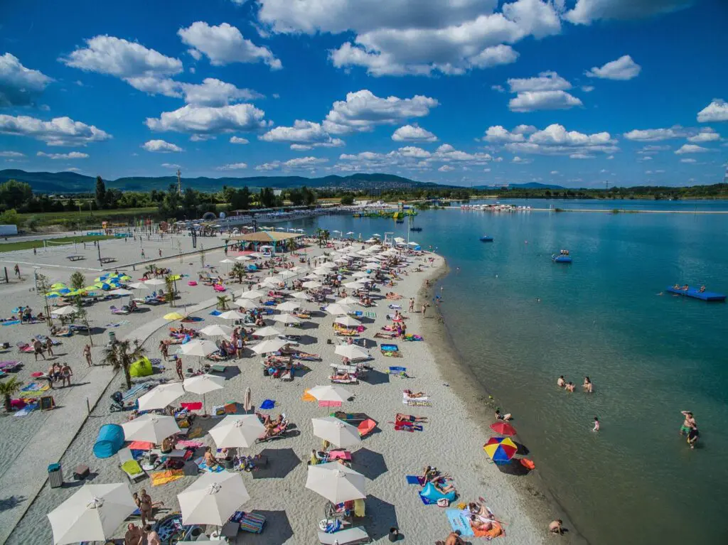 Lupa Beach