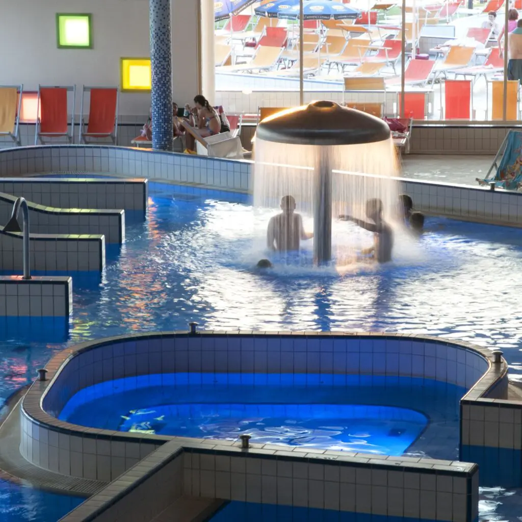 Velence Resort & Spa Élményfürdő, Velence 
