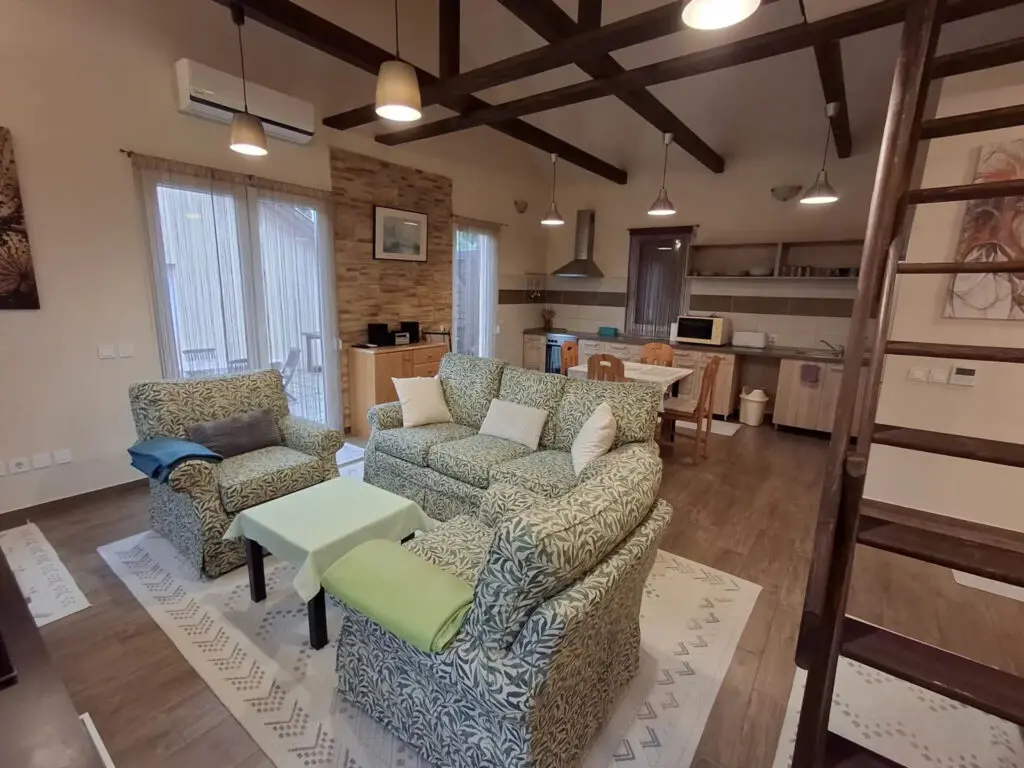 Boncsok-Lak Apartman Pécel***