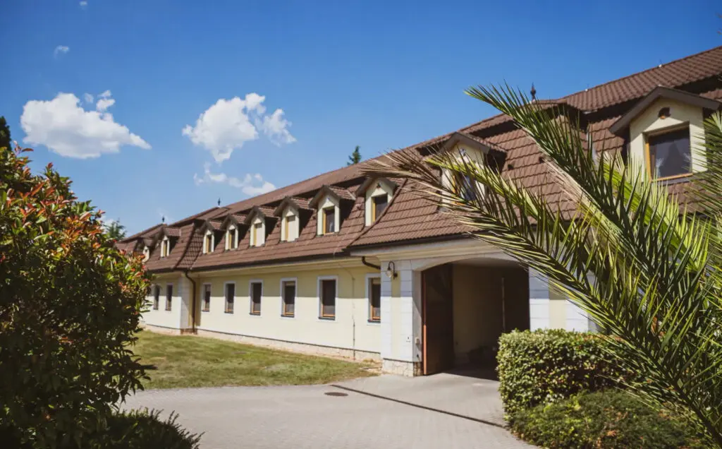 Hétkúti Wellness Hotel és Lovaspark Mór