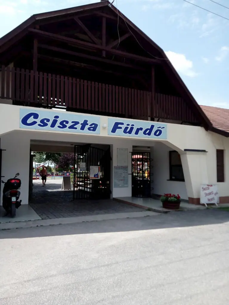 Csiszta Fürdő, Buzsák