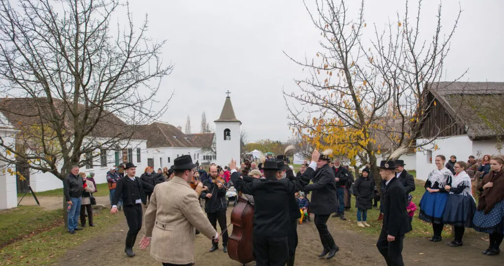 Szent Márton Újborfesztivál és Libator, Szentendre