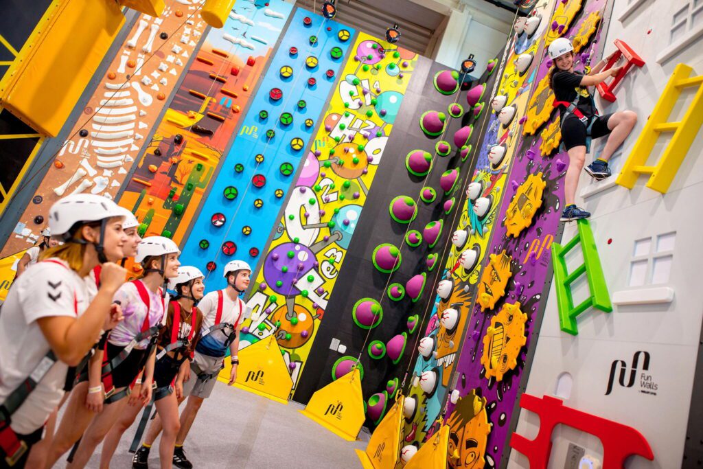 Hova menjünk rossz időben gyerekkel? Játszóházak, izgalmas programok és gyerekbarát szálláshelyek