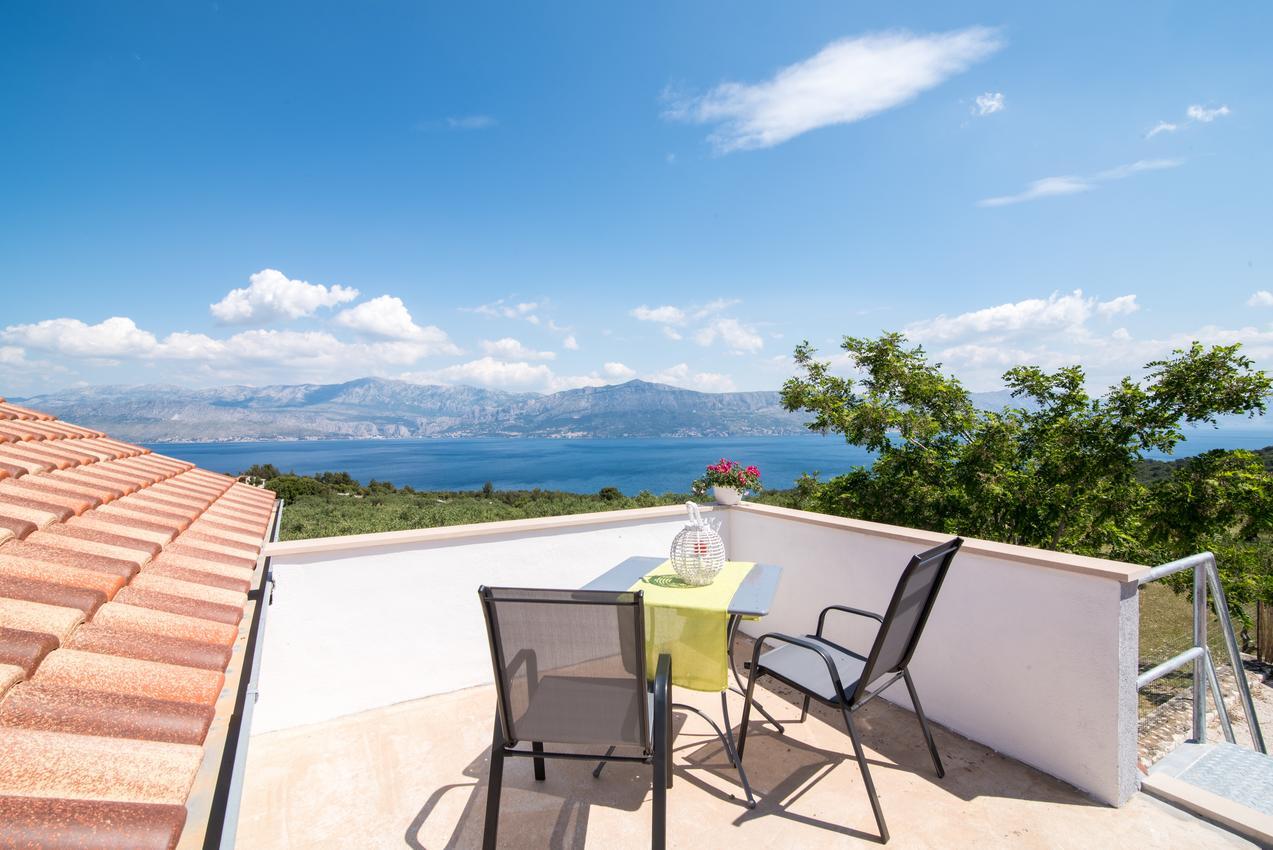 Modern stílusú apartman medencével, Positra