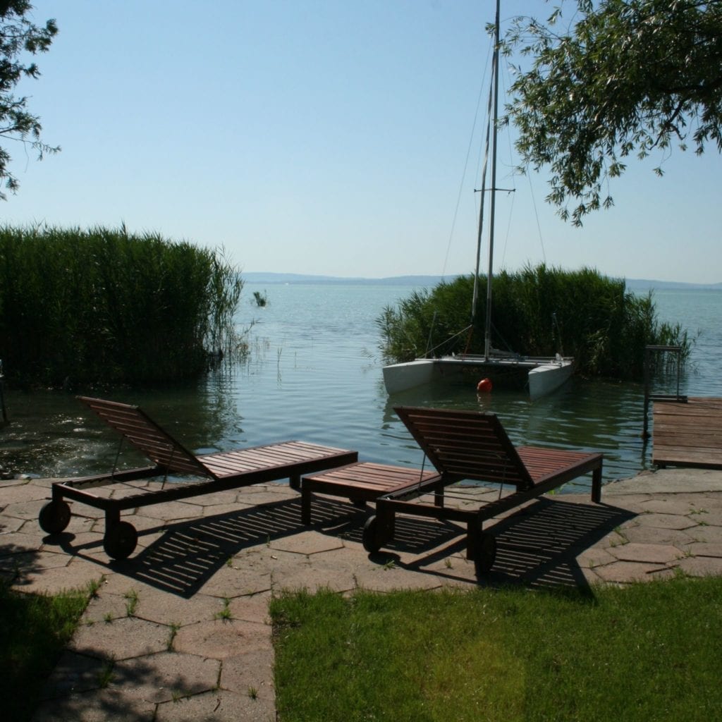 Balaton, nyár, napsütés! – Elképesztő balatoni szállodák saját stranddal