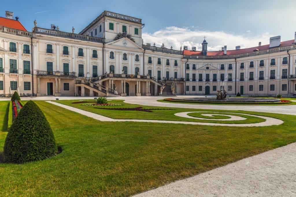 TOP 10 legszebb kastély Magyarországon: elegancia, luxus, időutazás!