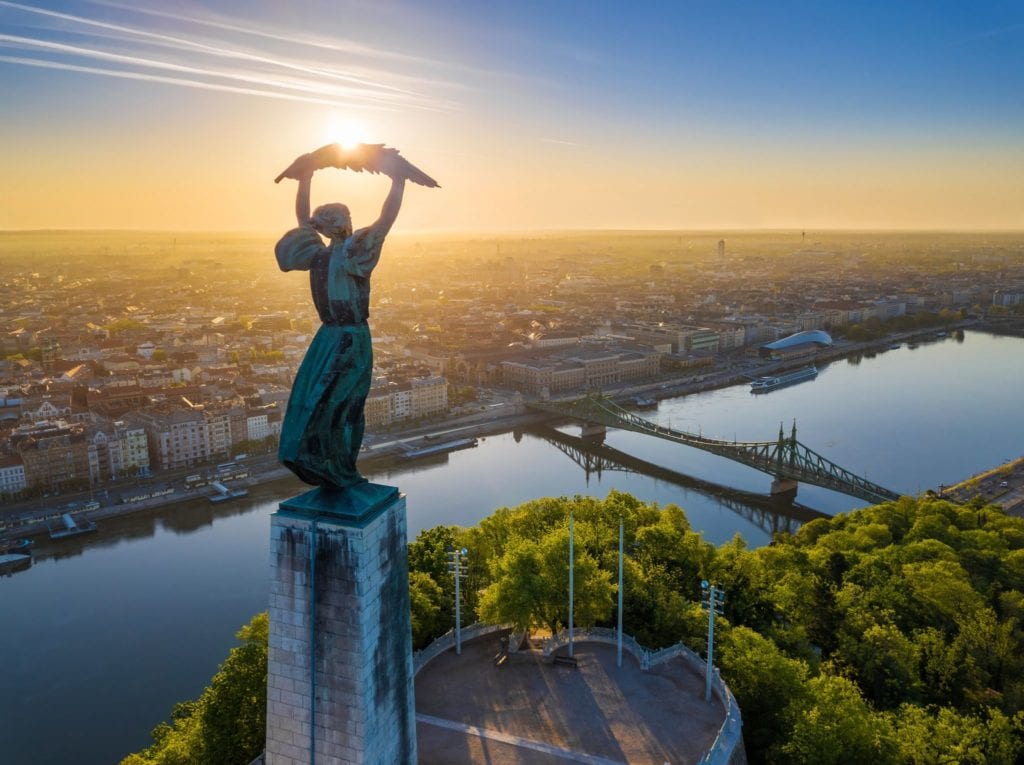 A nagy szoborkvíz: 10+1 képes rejtvény, hogy megtudd, mennyire ismered Magyarország híres szobrait!