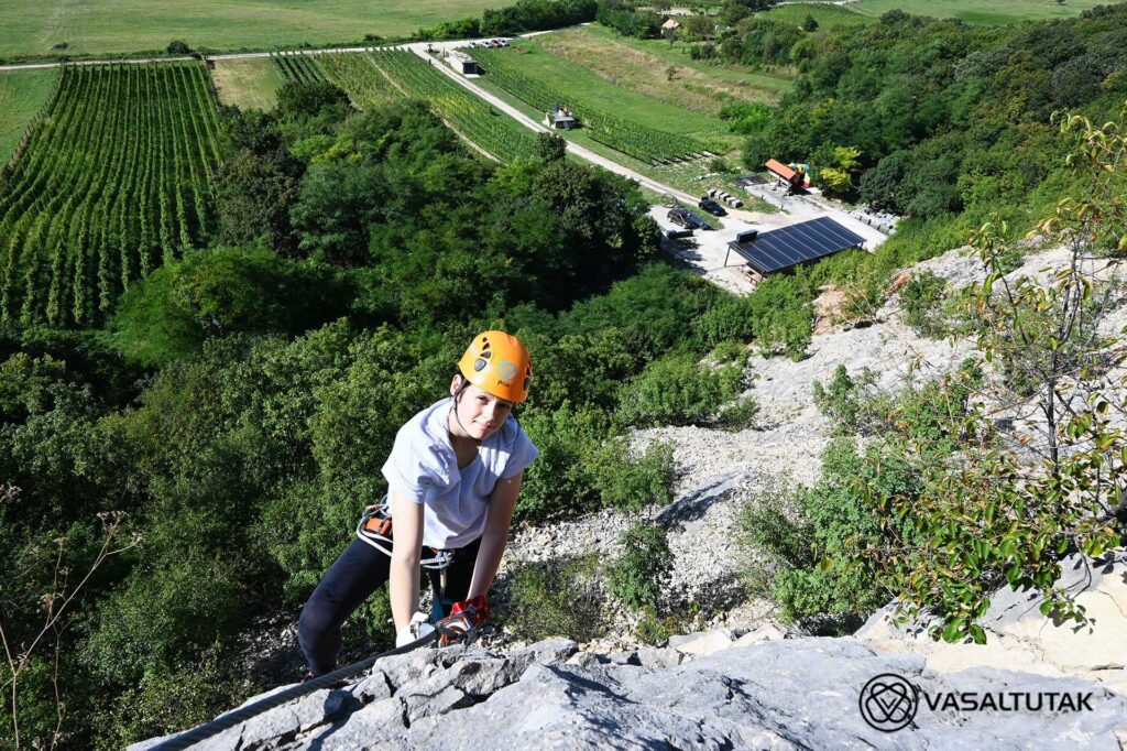 Csúcsra járatjuk az élményeket – Adrenalinvadászat Magyarország legjobb via ferrata útjain