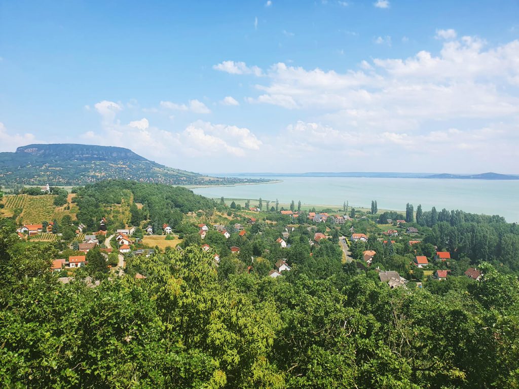 A Balaton-felvidék kincsei – Világszép látnivalók Keszthely, Tapolca, Szigliget és Tihany környékén