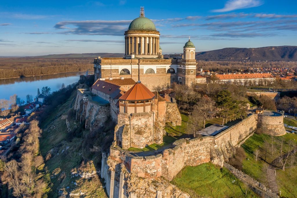 Duna vs. Tisza – Őszi program- és szállásajánló, ha folyóparton pihennél
