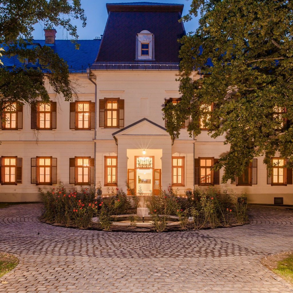 5 gyönyörű nógrádi kastély, amelyet látogatni is lehet 