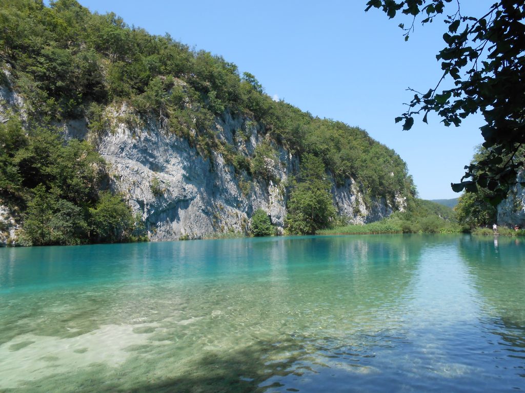 Lenyűgöző vízesések birodalma: Bakancslistás élmények a Krka Nemzeti Parkban és a Plitvicei-tavaknál (+szállásajánló)