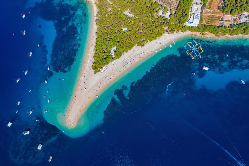 Aranyszarv, az alakváltó horvát strand