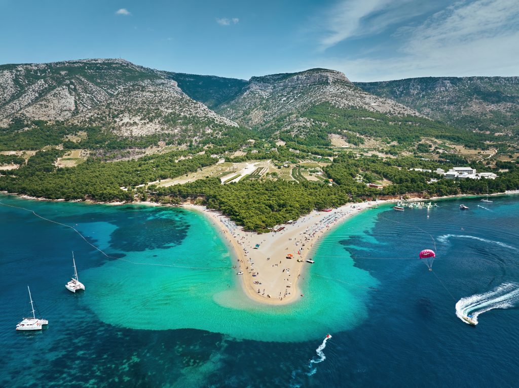 Aranyszarv, az alakváltó horvát strand