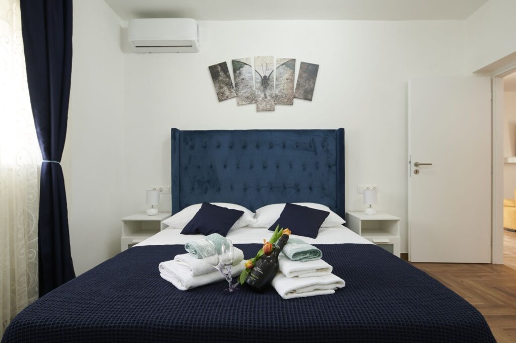 Elbűvölő tengerparti óvárosok és csodás fürdőhelyek ‒ Közép-Dalmácia kifogyhatatlan kincsesládája