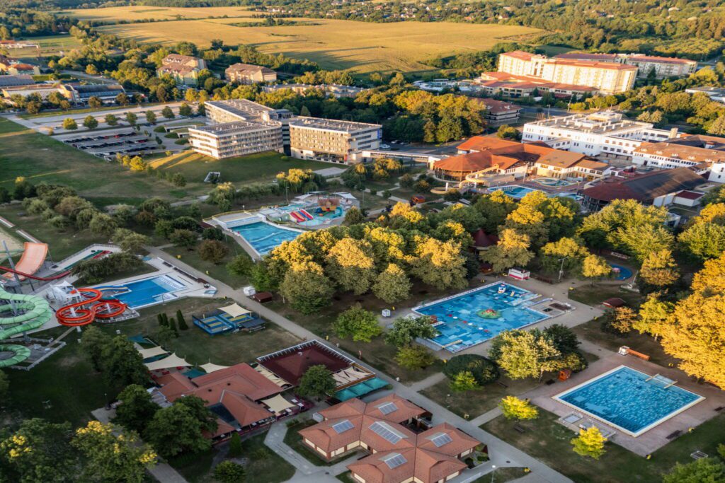 Park Inn szállodák összeköttetésben gyógy- és wellnessfürdővel