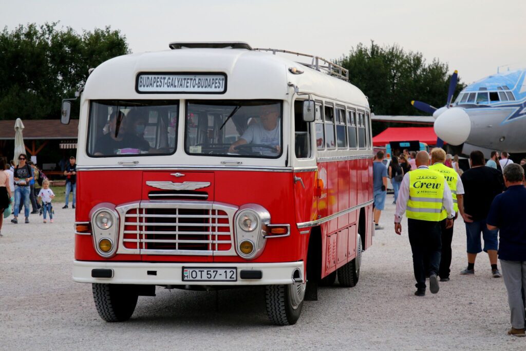 25+ budapesti program őszre