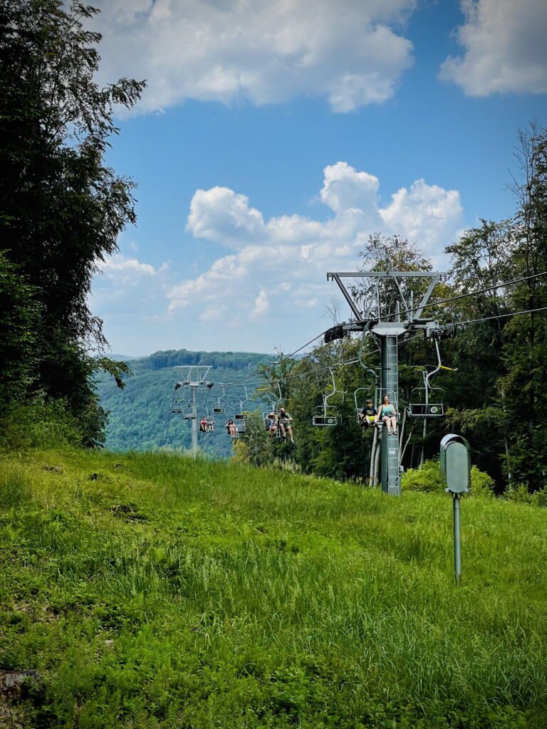 Láblógatás panorámával – 6 libegő, amit ki kell próbálnod!