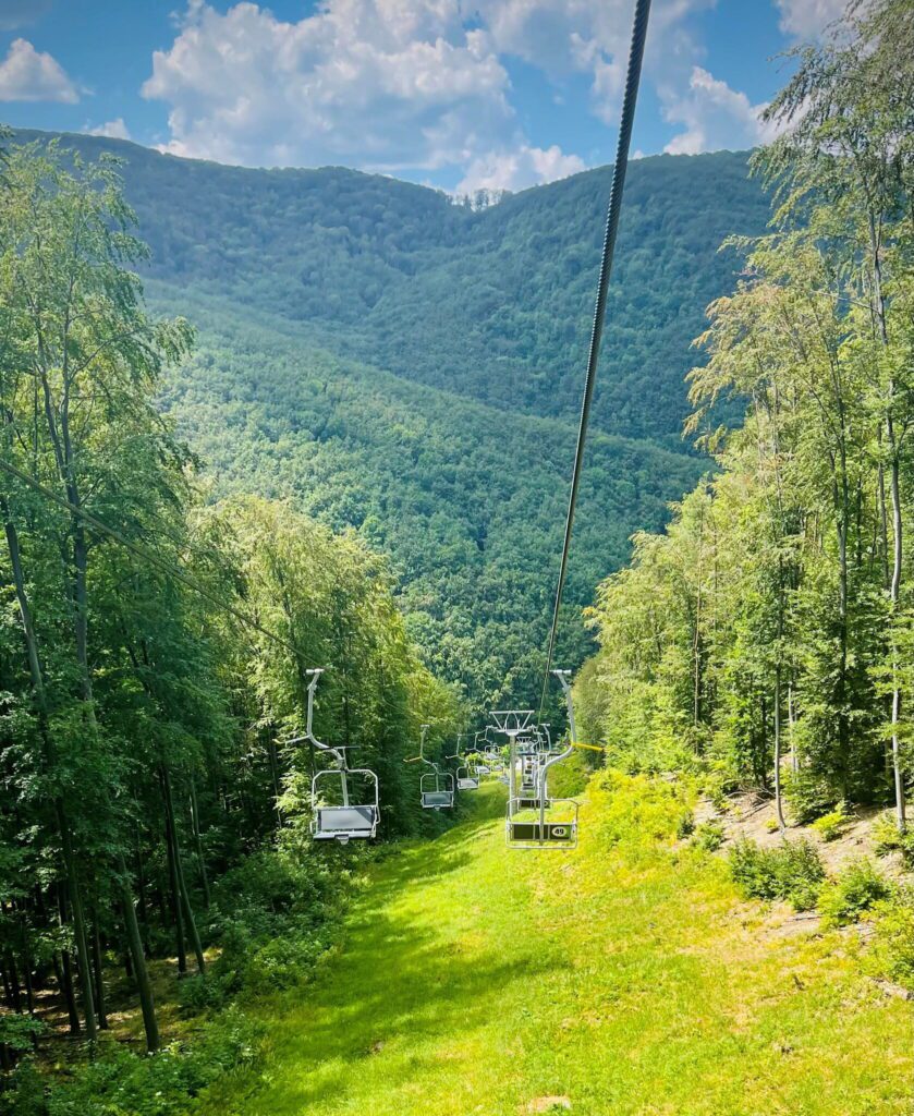 Láblógatás panorámával – 6 libegő, amit ki kell próbálnod!