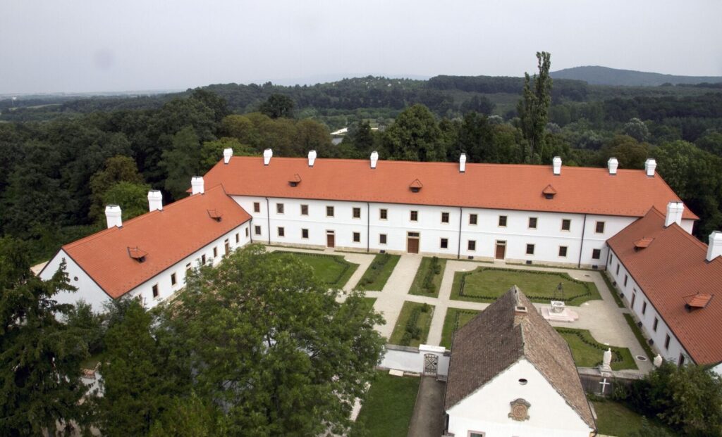 Startol az év kerékpáros versenye - Itt halad keresztül a Tour de Hongrie 2025!