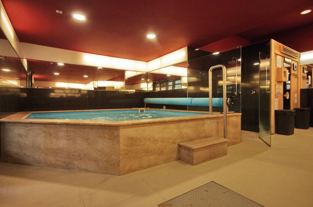 Vár a nyár Gyulán! – Top 8 hűsítő gyulai hotel, ahol lehorgonyoznál a nyárra