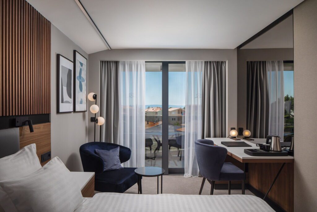 Tengerpart és hegycsúcs egy horvát nyaralásban: Biokovo–Makarska útikalauz