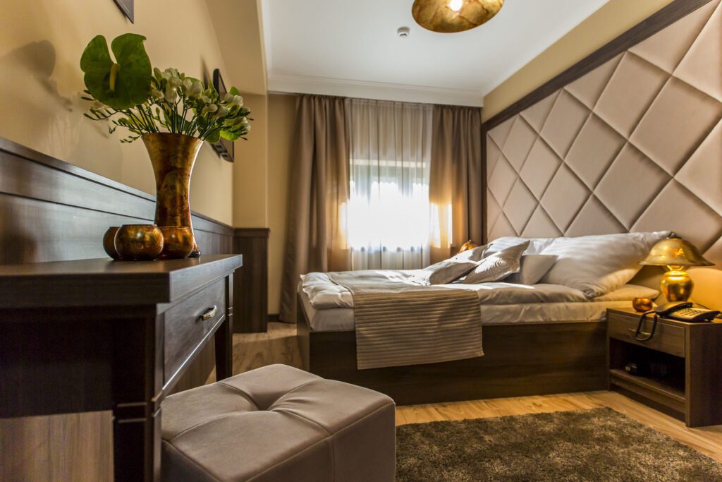 Vár a nyár Gyulán! – Top 8 hűsítő gyulai hotel, ahol lehorgonyoznál a nyárra