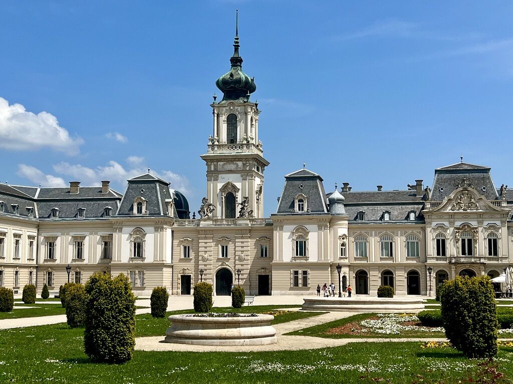 A legextrémebb balatoni helyek számokban - 10 balatoni „leg”, ami garantáltan meglep