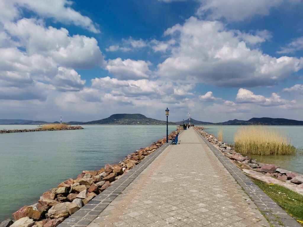 A legextrémebb balatoni helyek számokban - 10 balatoni „leg”, ami garantáltan meglep