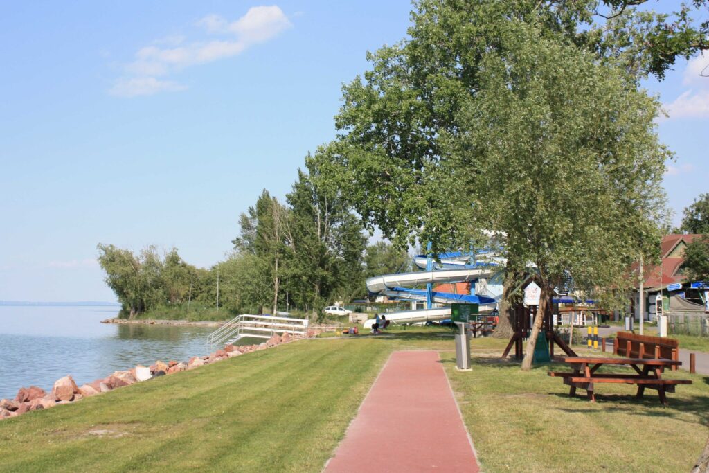 A legextrémebb balatoni helyek számokban - 10 balatoni „leg”, ami garantáltan meglep