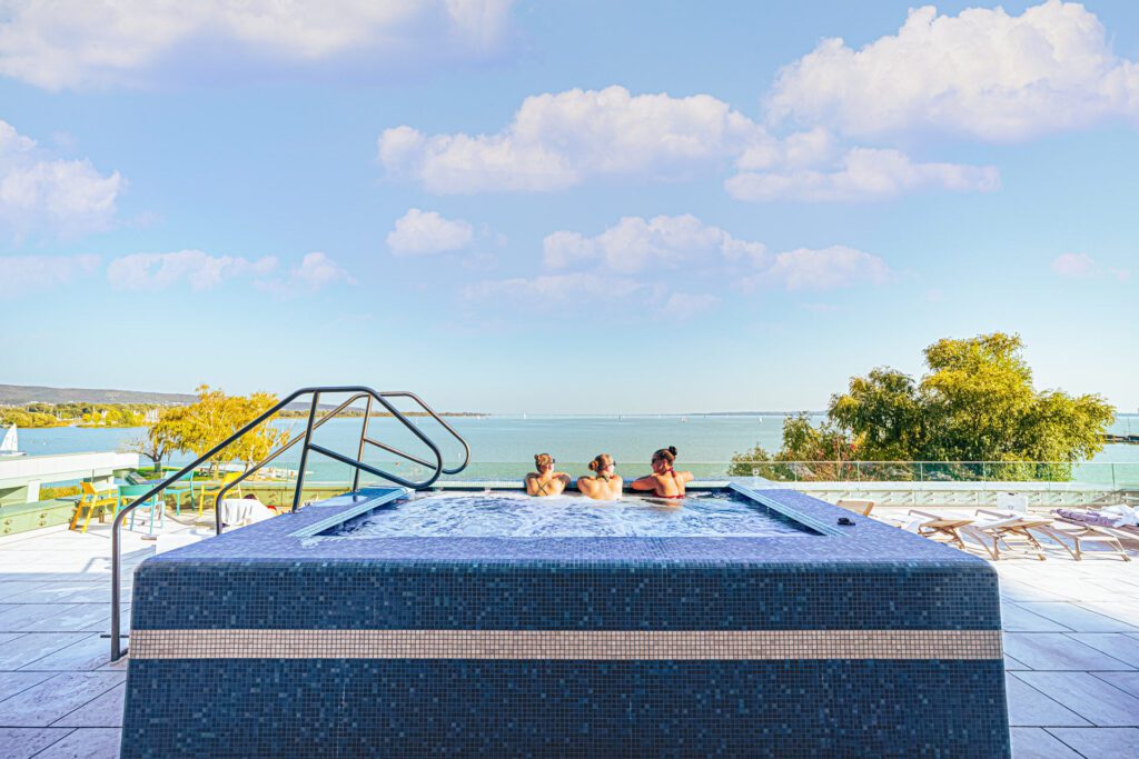 A legextrémebb balatoni helyek számokban - 10 balatoni „leg”, ami garantáltan meglep