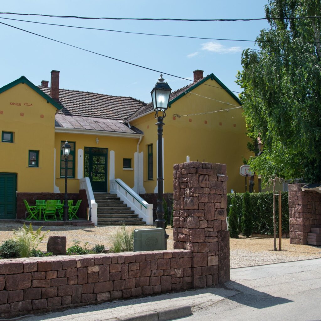 A legextrémebb balatoni helyek számokban - 10 balatoni „leg”, ami garantáltan meglep