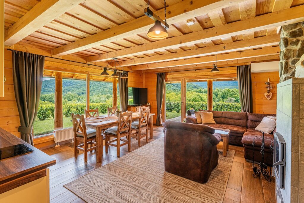 Mesés őszi faház Parádon