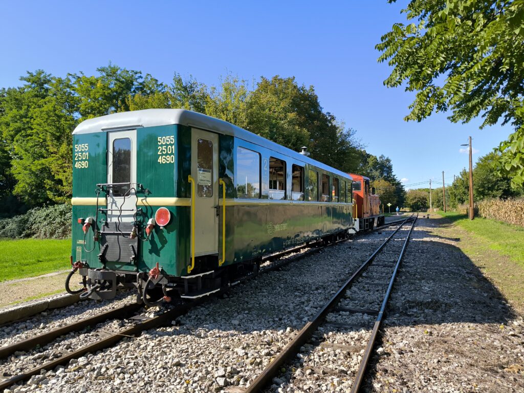 Somogyország retró élménye: Teszteld a Balatonfenyvesi Kisvasút útvonalait! 