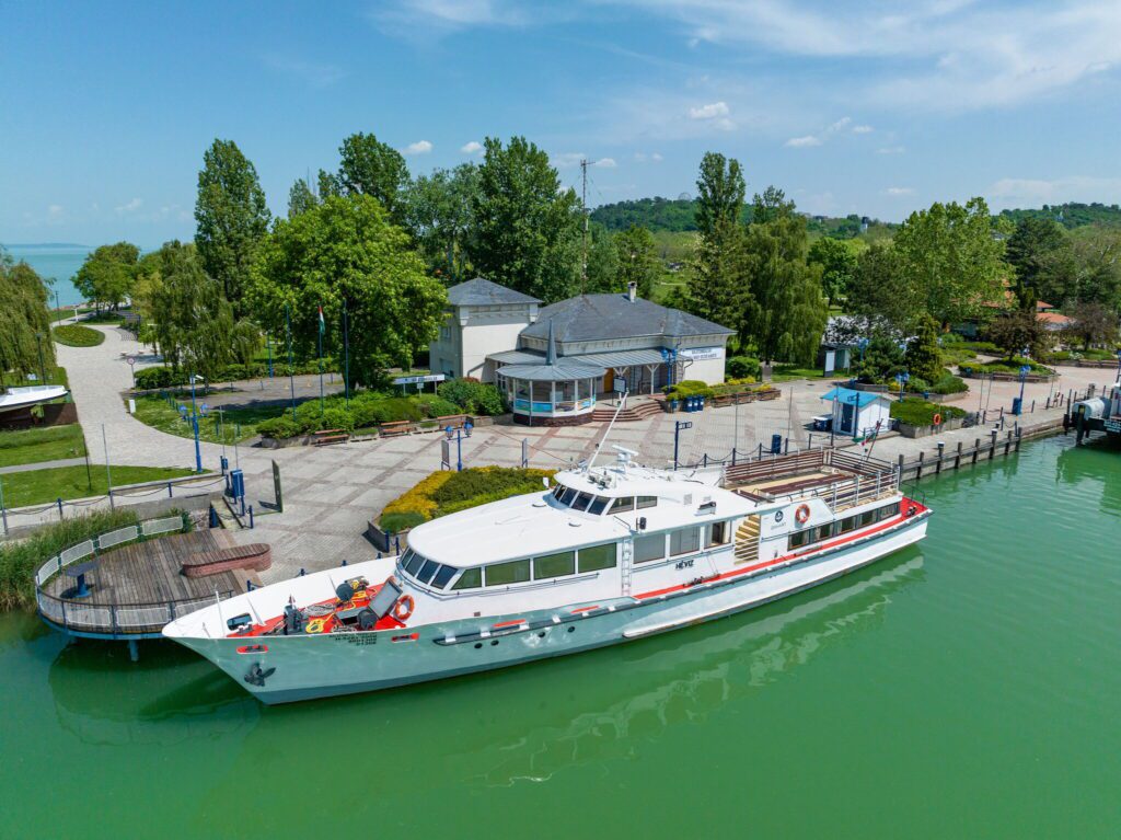 Kilátás, kaland, Balaton - Elvarázsol a balatonboglári lombkoronasétány!