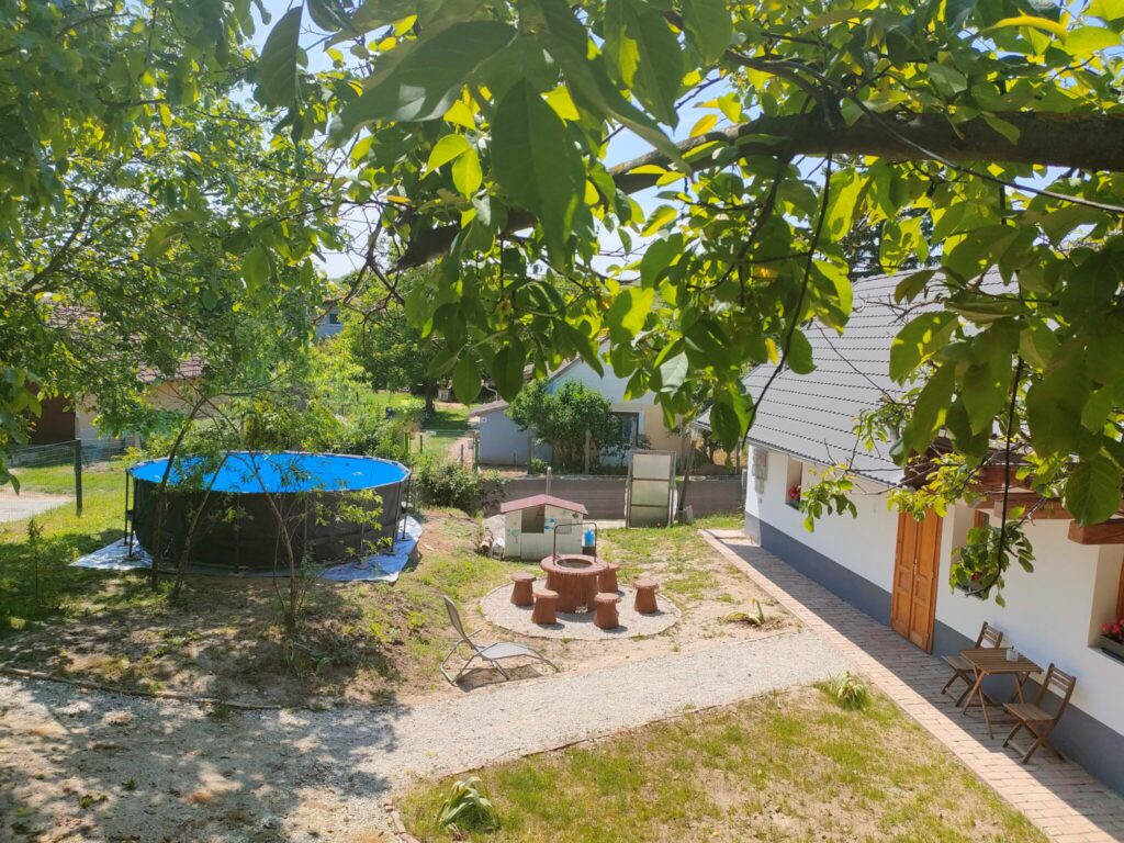 Csak bátraknak! Ezek a leghátborzongatóbb szellemkastélyok Magyarországon