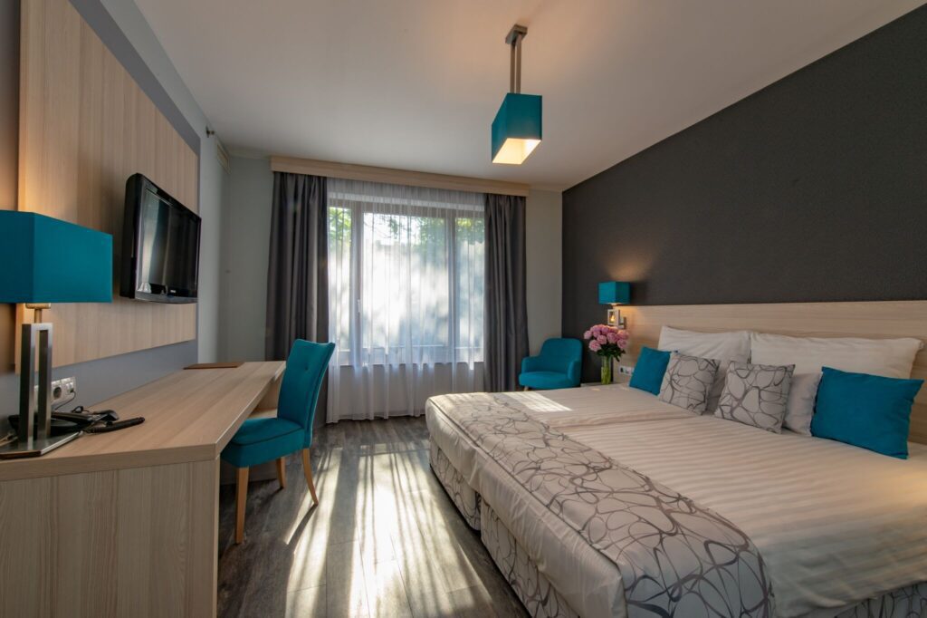 Megállótól megállóig: 10 budapesti autómentes kirándulás színes élményekkel