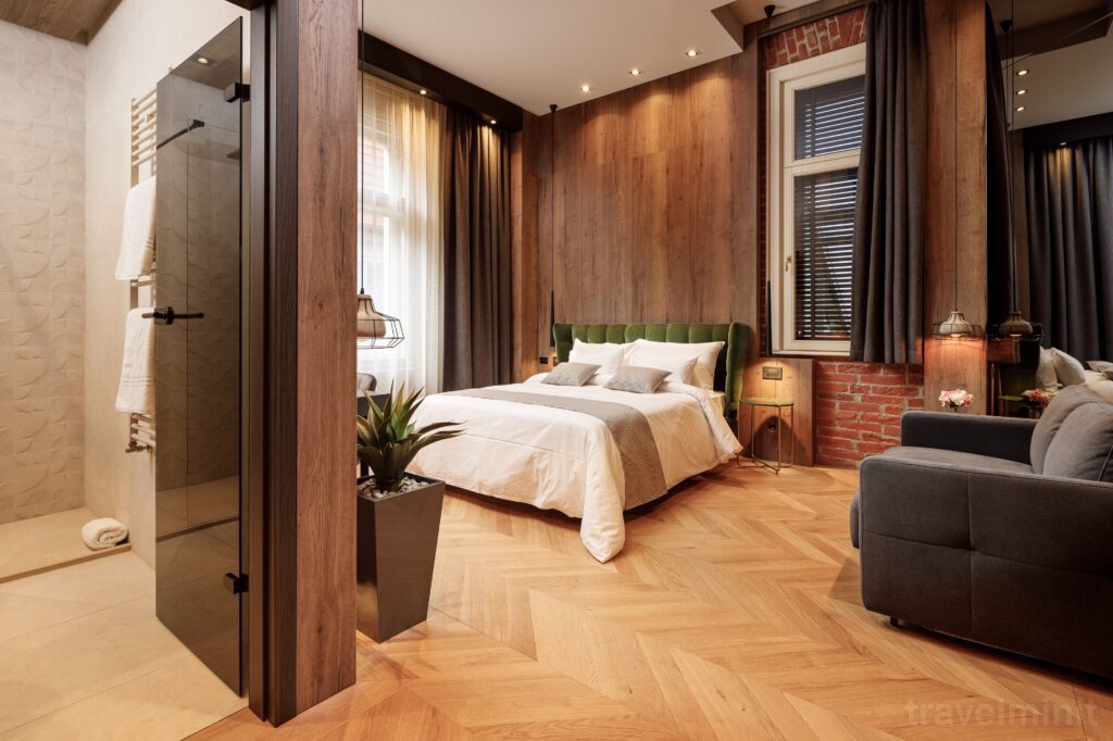 Repülj 1 órát a hegyek ölelésébe! Top 10 erdélyi wellness szállás kirándulástippekkel