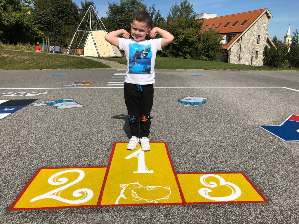 Így hozd ki a legtöbbet a hosszú hétvégi wellnessből gyerekkel: szállások medencével, játszószobával, játszótérrel