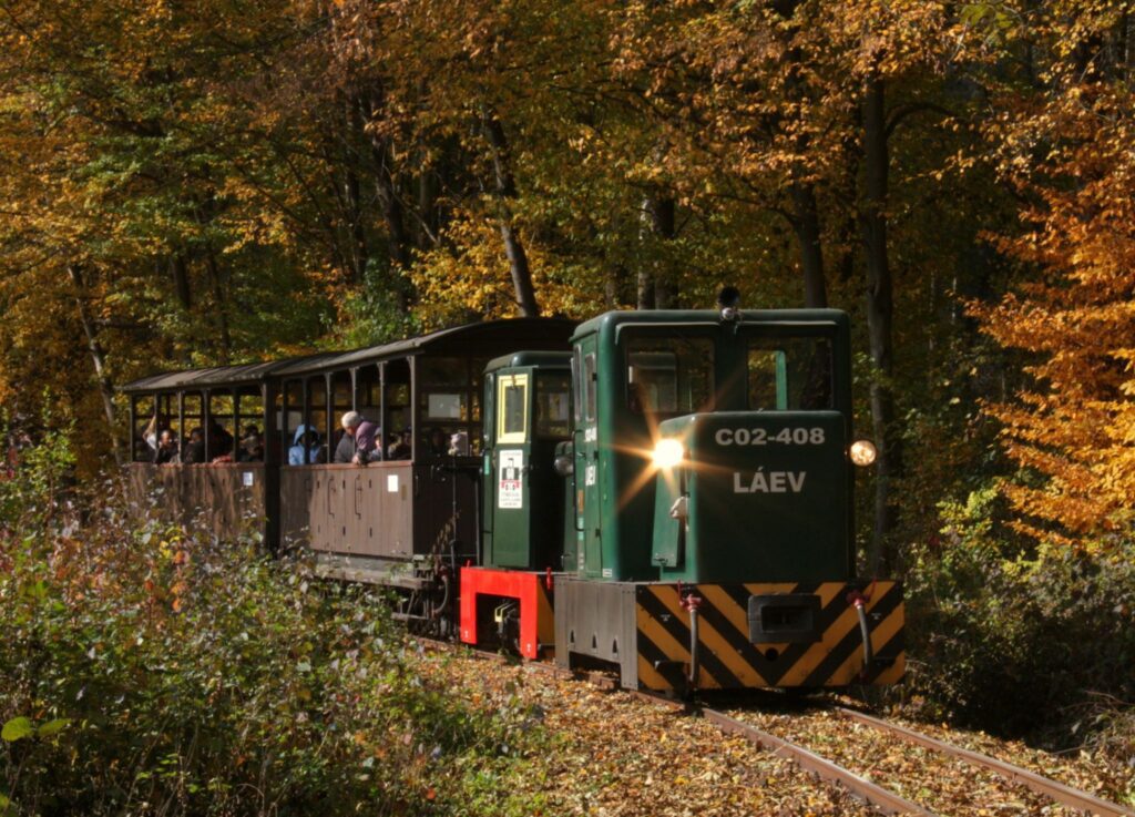Somogyország retró élménye: Teszteld a Balatonfenyvesi Kisvasút útvonalait! 