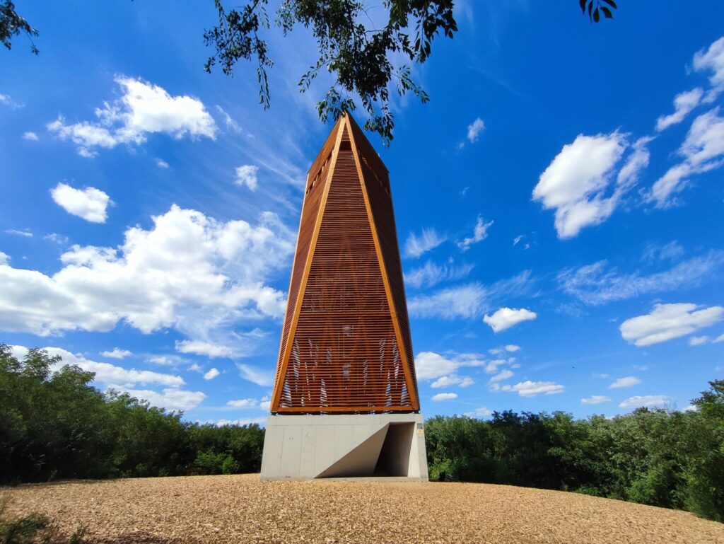 Megállótól megállóig: 10 budapesti autómentes kirándulás színes élményekkel