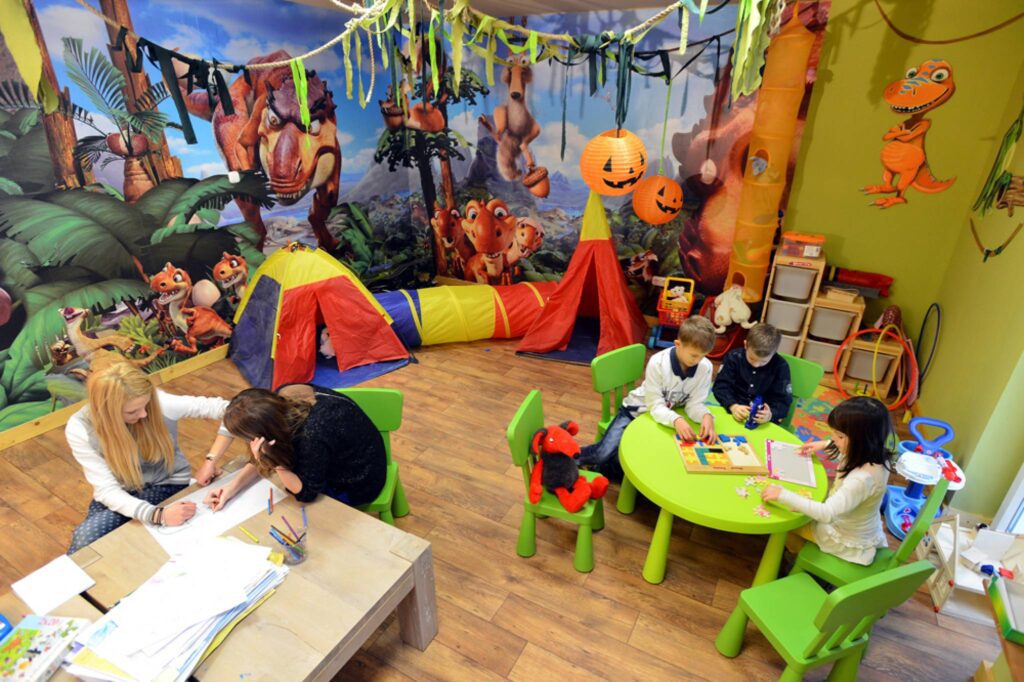 Így hozd ki a legtöbbet a hosszú hétvégi wellnessből gyerekkel: szállások medencével, játszószobával, játszótérrel