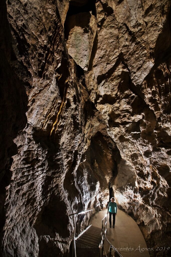 Megállótól megállóig: 10 budapesti autómentes kirándulás színes élményekkel
