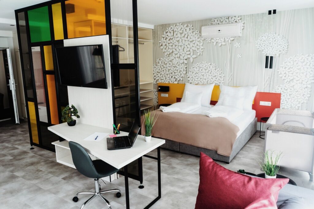 Hogy utazz olcsóbban? Így válassz, hogy szállás-, étterem- és programkedvezményed is legyen!