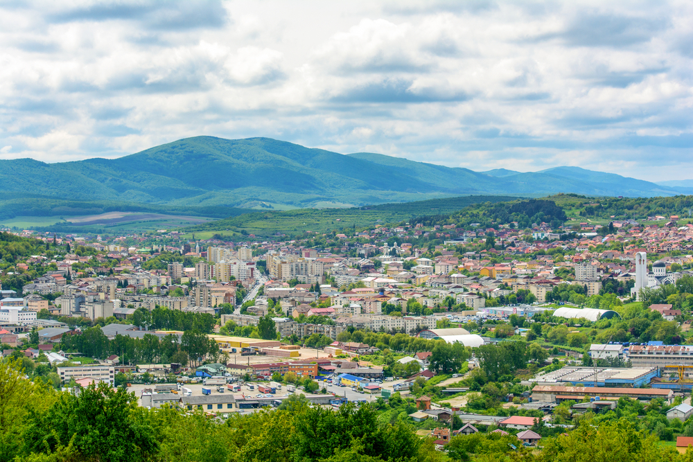 Sárkányok kertje: Mítoszok, sziklák és túra az erdélyi dombok között