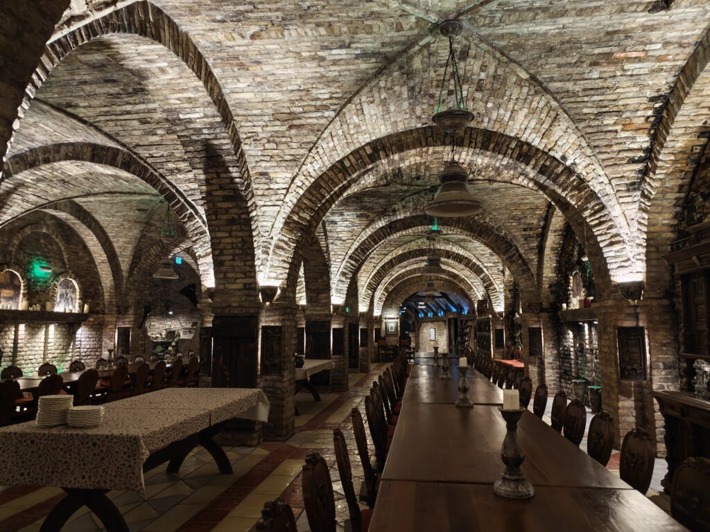 Ízek, szállások, kalandok – Fedezd fel a szekszárdi borvidék rejtett kincseit!