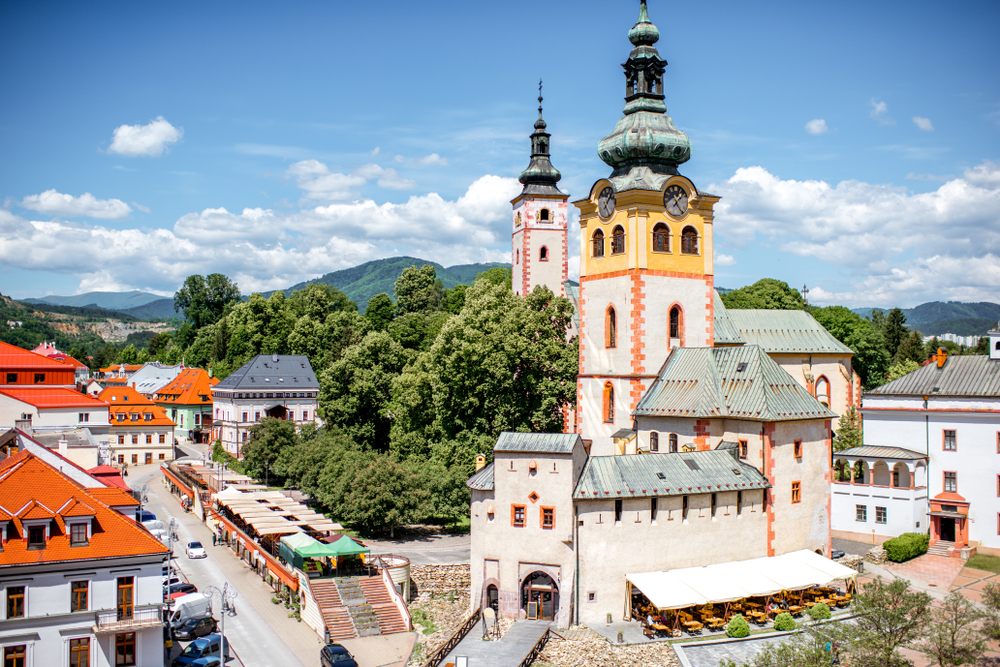 Felvidéki mesefalvak – Elvarázsol Úrvölgy és Besztercebánya környéke