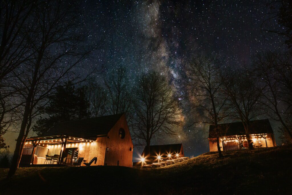 Eldugott települések és elképesztő szállások, amikről nem meglepő, ha még nem hallottál!